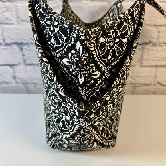Vera Bradley Retired Barcelona 2010 Pattern Shoulder Bag Tote Side Pocket Magnet - Picture 5 of 9